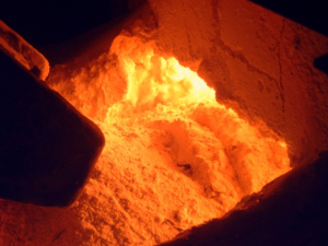 Glass furnace